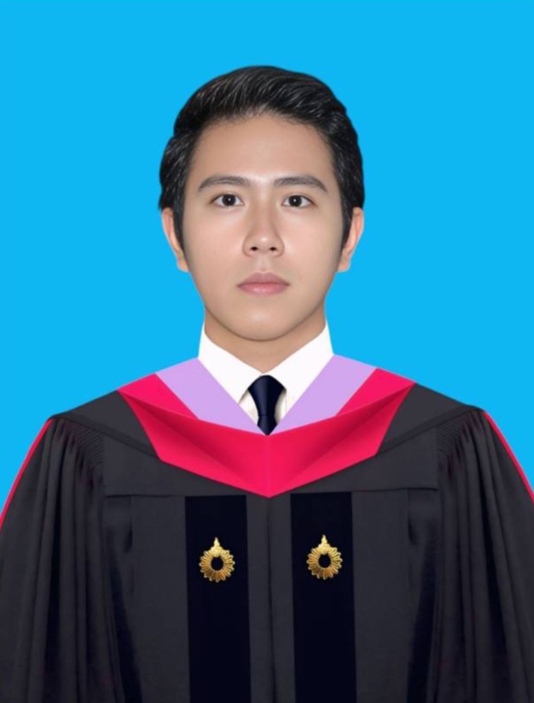 Shin Thant Aung — Rangsit University graduation